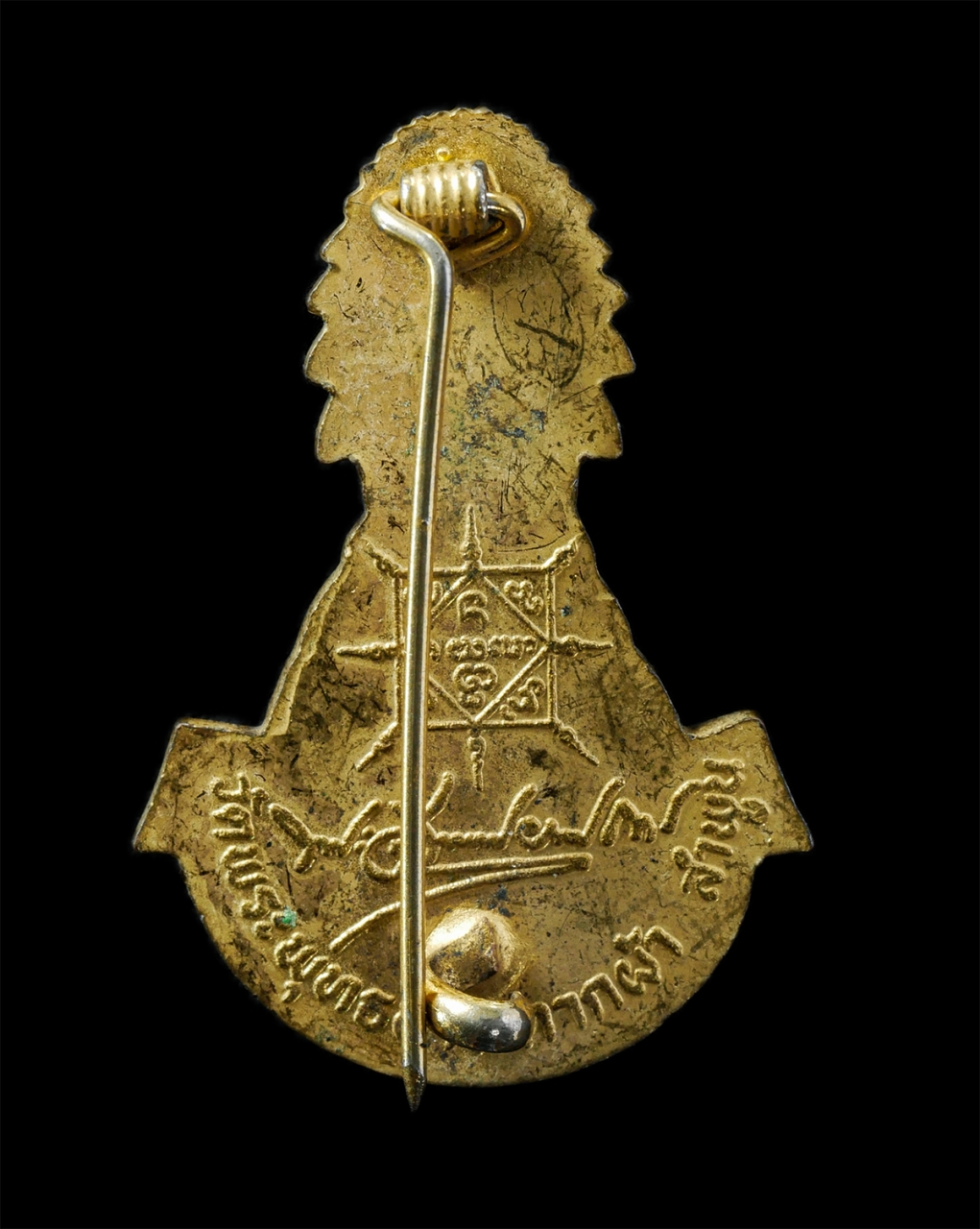 12May25 (70)p.jpg - ล็อกเก็ตเข็มกลัด ครูบาพรหมา พฺรหฺมจกฺโก(พระสุพรหมยานเถร) วัดพระพุทธบาทตากผ้า จ.ลำพูน เนื้อกะไหล่ทอง พระเก่าสวย น่าเก็บสะสมบูชา | https://kamulet.in.th